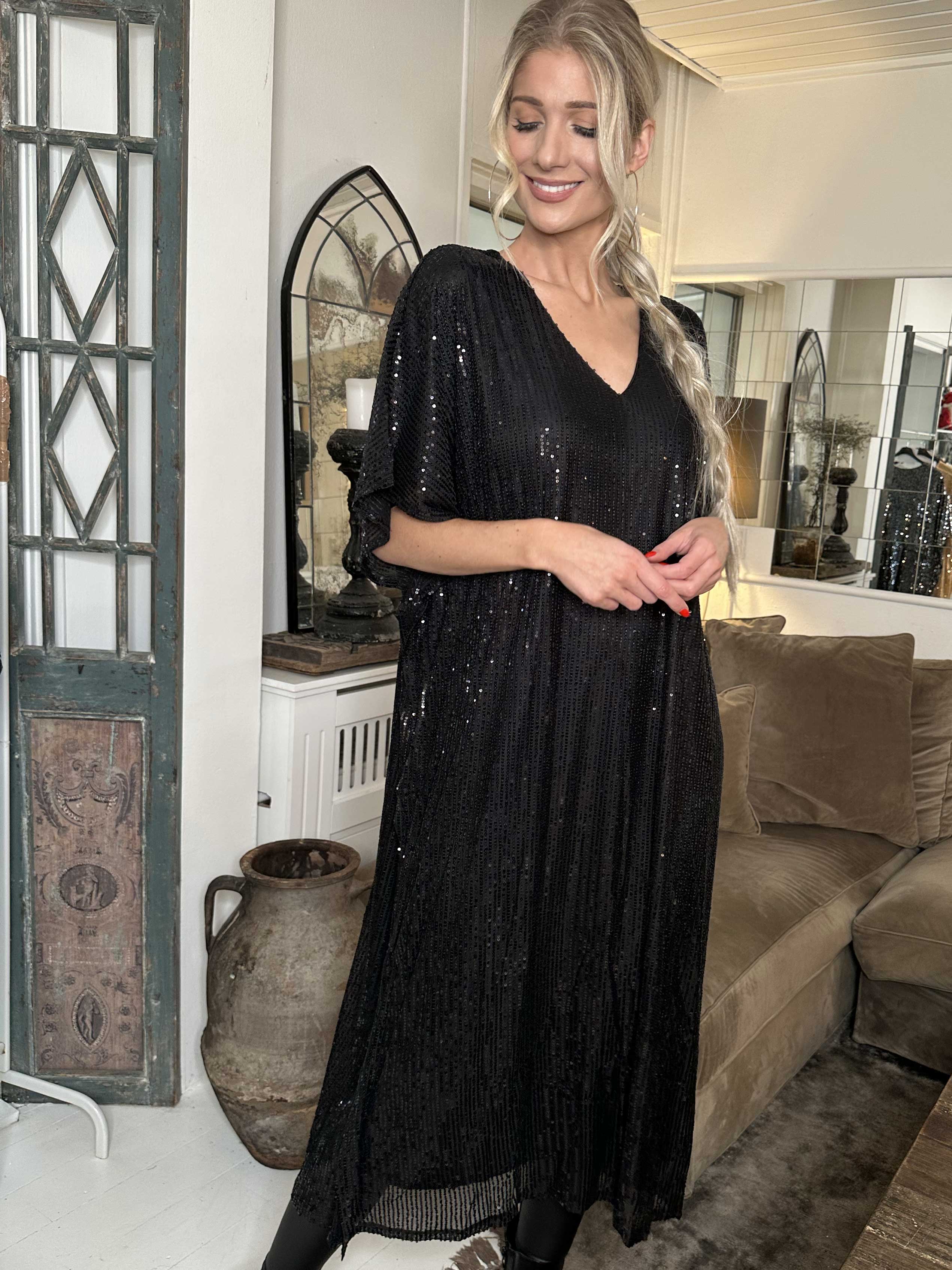 Azmina Long - Lång tunika med lös passform och paljetter